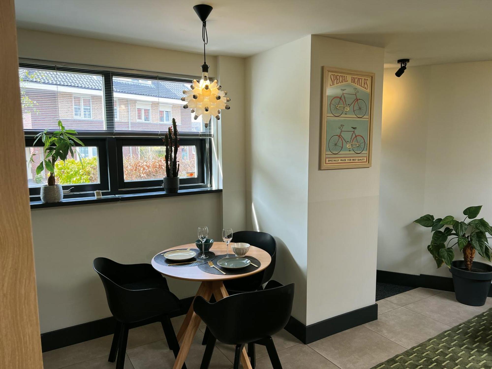 Het Oude Raadhuis Noordwijkerhout Luaran gambar