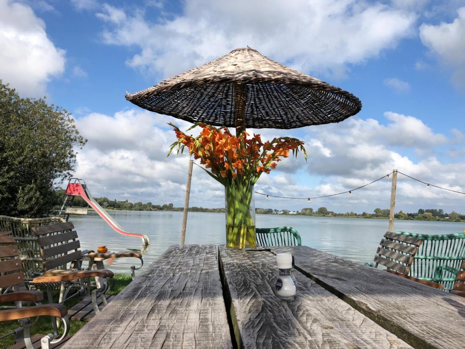 Het Oude Raadhuis Noordwijkerhout Luaran gambar